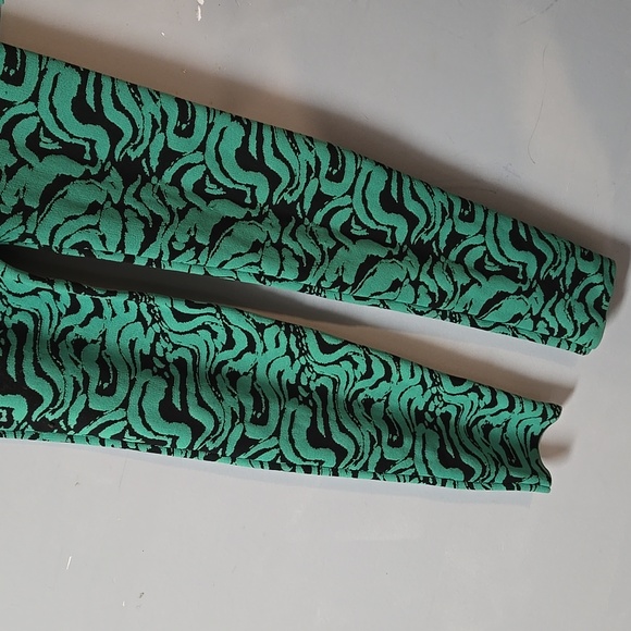 Jacquard One Piece Bodysuit - Picture 6 of 7